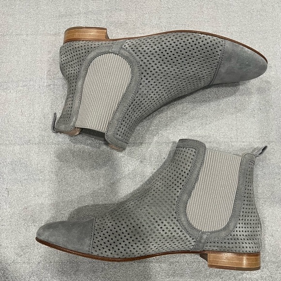 [39/US8.5]Pertini Sage Gray Perforated Ankle Light Suede Boots - Picture 3 of 8